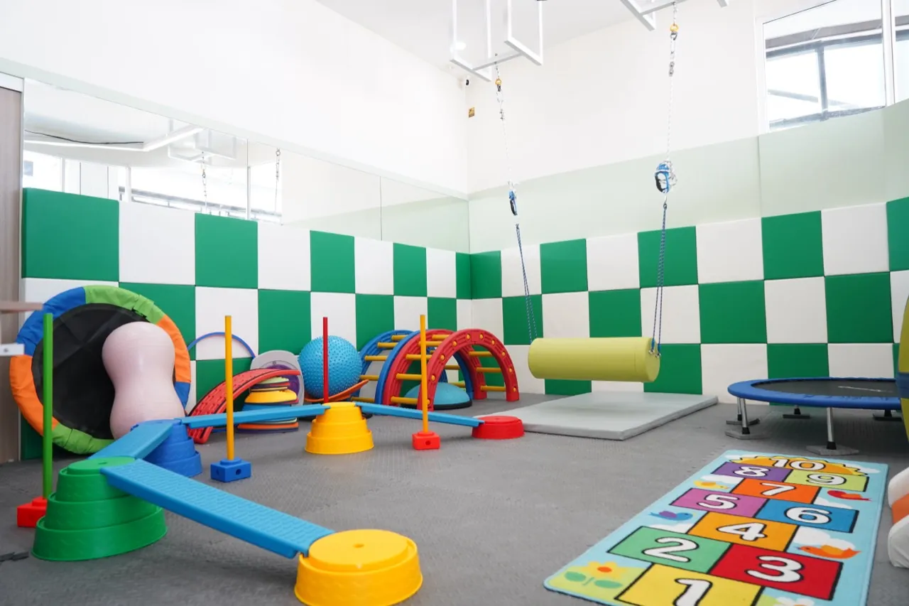 ห้องกิจกรรมบำบัดสำหรับฝึกพัฒนาการ ที่ InterRehab NeuroBridge